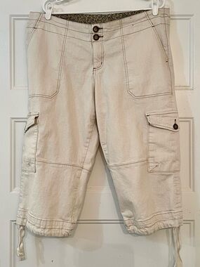 Cream Beige Cargo Capris Pants